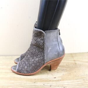 TRASK Boots Women 8M Gray Petra Distressed Leather Ankle Bootie Boho open toe